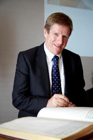 A headshot of Professor Russell Morris